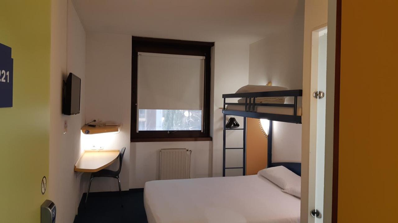 Kyriad Direct Montauban Centre Buitenkant foto