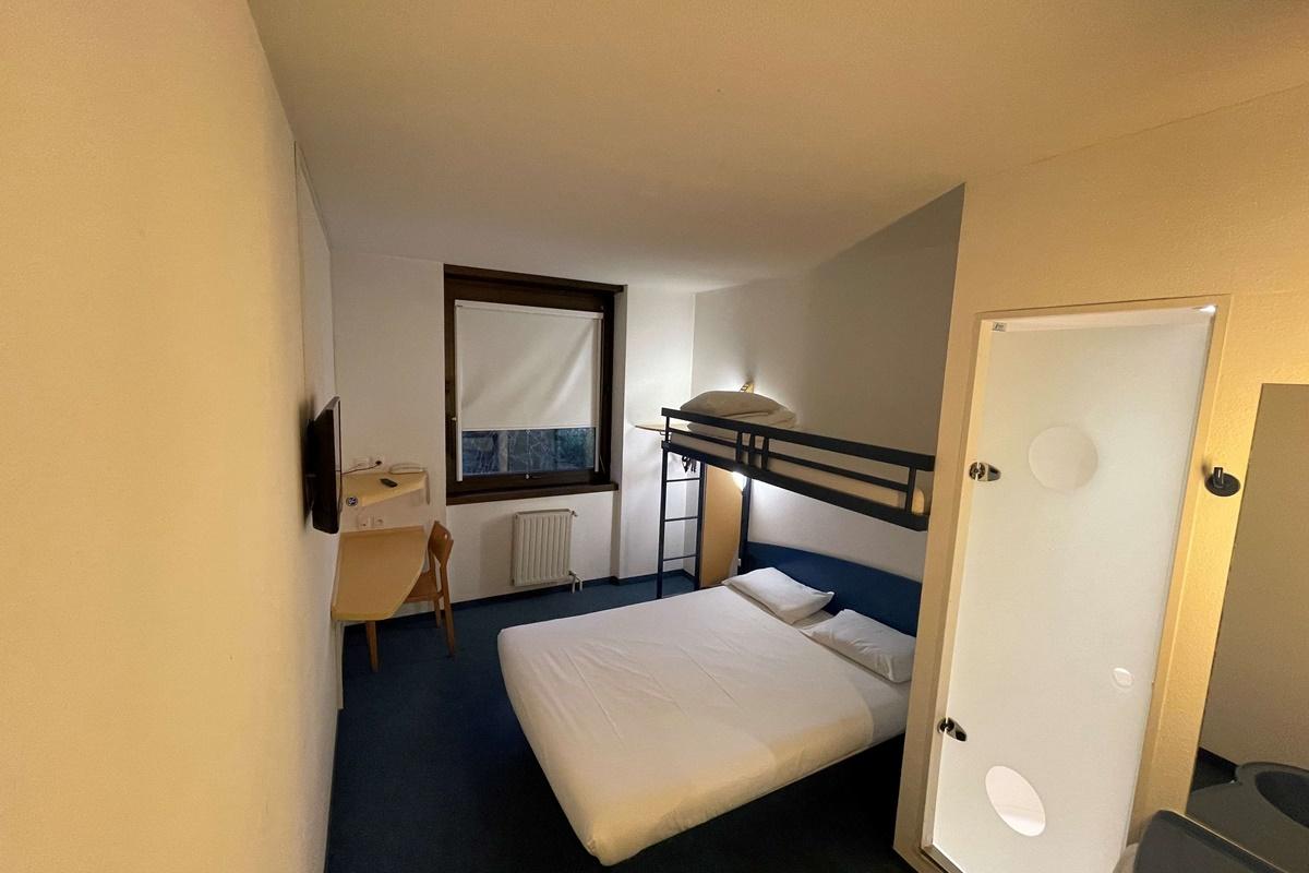 Kyriad Direct Montauban Centre Buitenkant foto