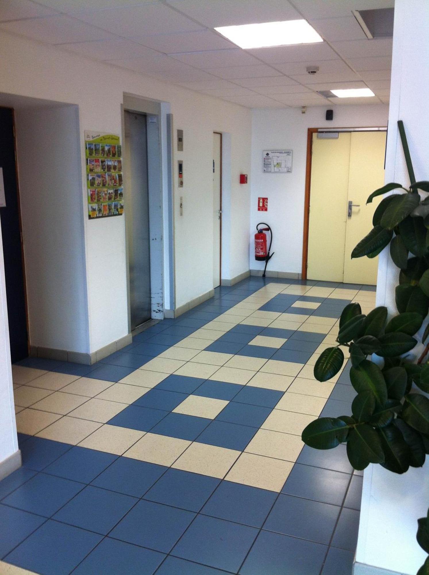 Kyriad Direct Montauban Centre Buitenkant foto