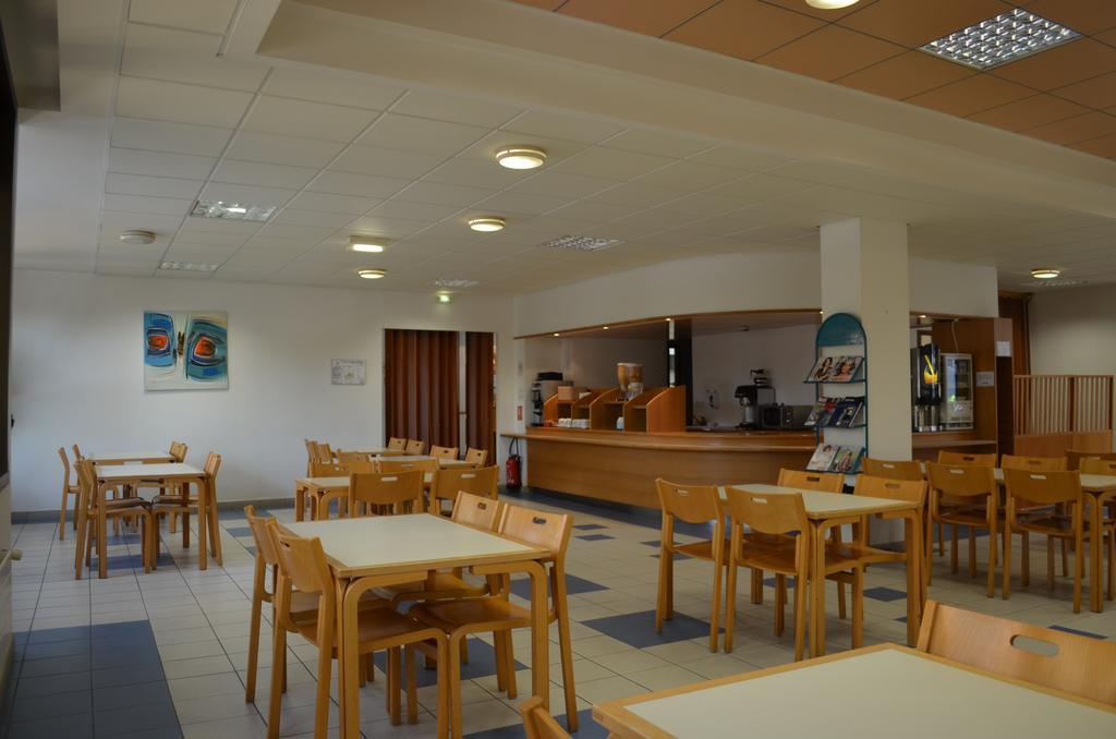 Kyriad Direct Montauban Centre Buitenkant foto