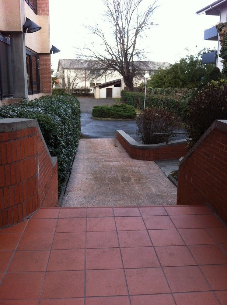 Kyriad Direct Montauban Centre Buitenkant foto